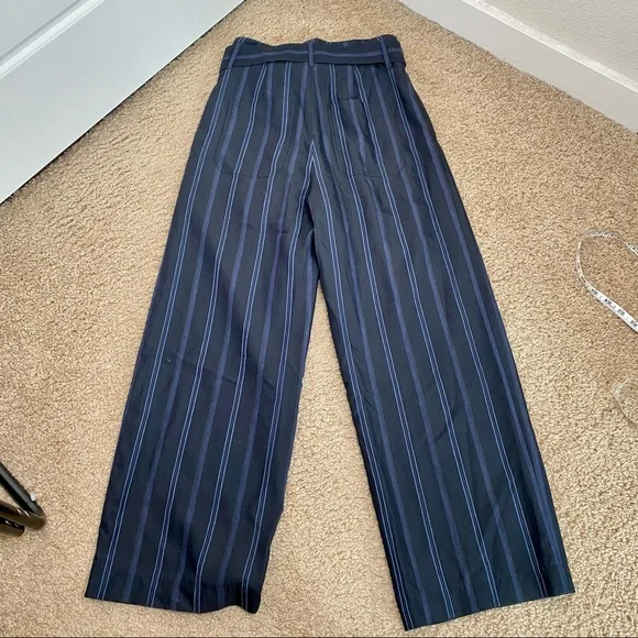 VINCE NAVY STRIPE DOBBY WIDE LEG BELTED PANT SIZE 0 (XS/SM) - Picture 2 of 10